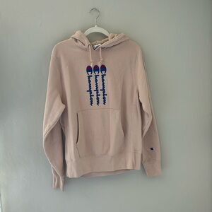 Champion woman’s size medium sweatshirt used
